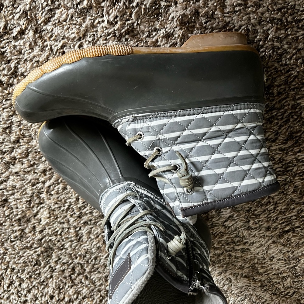 Sperrt grey rain boot